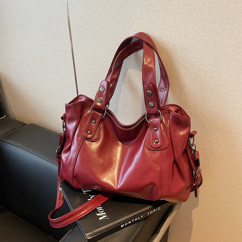 Retro Oil Wax Faux Leather Tot - огляд і ціна Women'S Vegan Bags