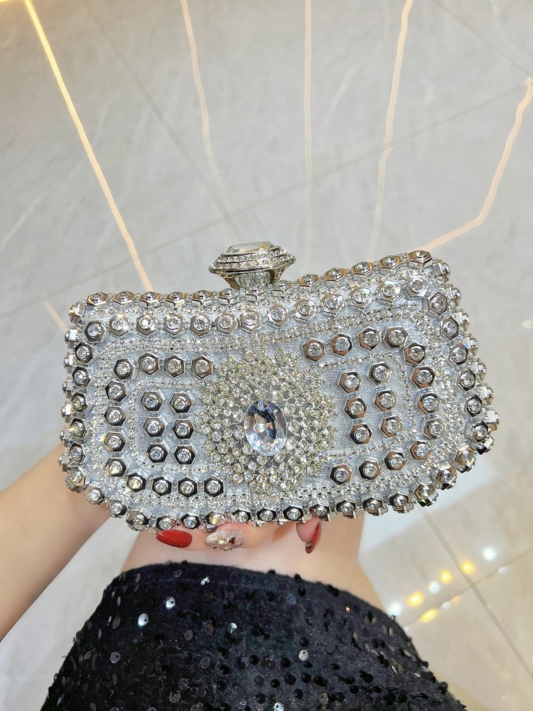 New Sparkling Rhinestones Hand - огляд і ціна Mini Purse Chain