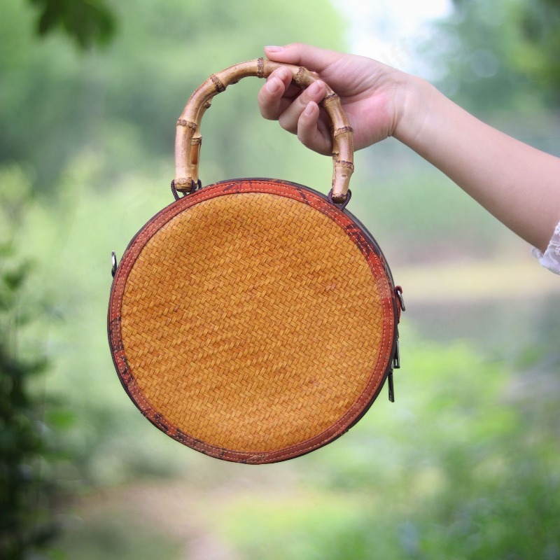 Round Bamboo Woven Xiangyun Fa - огляд і ціна Women Bags Purses